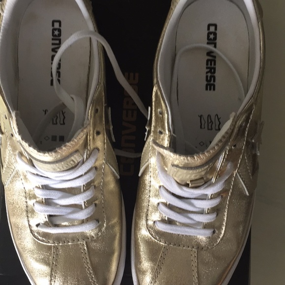 Converse - Picture 2 of 7